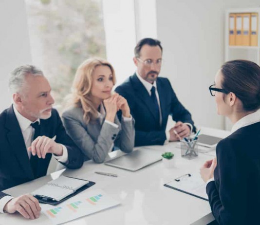 Các công ty con có được tham dự gói thầu của nhau không?