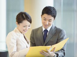 Lựa chọn đăng ký nhãn hiệu bằng tên công ty hay cá nhân?