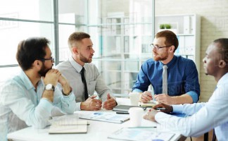 So sánh giải quyết tranh chấp hợp đồng tại Tòa Án và Trọng Tài