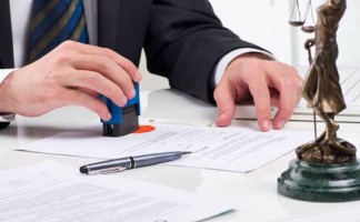 Khi muốn ký kết hợp đồng chuyển giao quyền sở hữu công nghiệp cần lưu ý những gì?