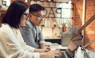 Phân biệt thương mại hàng hóa và thương mại dịch vụ